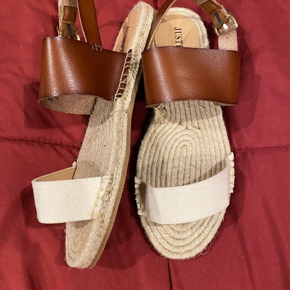 Just Fab Sanna Flat Sandal Two-Tone - Picture 2 of 7